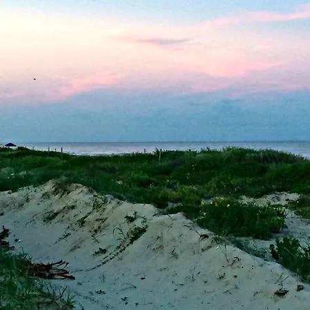 Take It Easy In Surfside - Gulf And Bay Views, Cute Beach House!